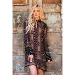 Angie Boho Mock Neck Keyhole Mini Dress Long Sleeve Scarf Print Navy Red Size: S